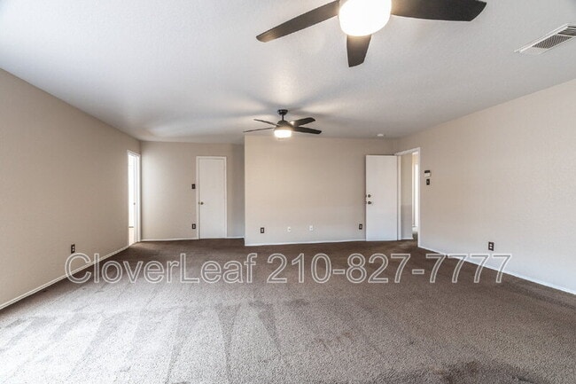 Building Photo - 6203 Lakeview Dr.