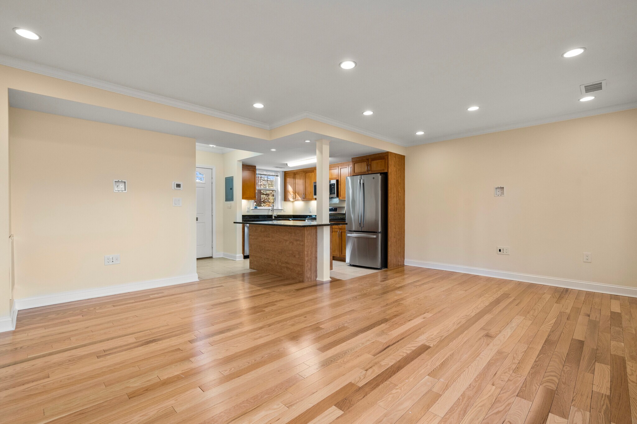 Building Photo - 108 Independence Dr