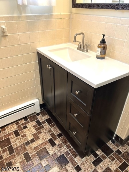 Building Photo - 44 Oak St