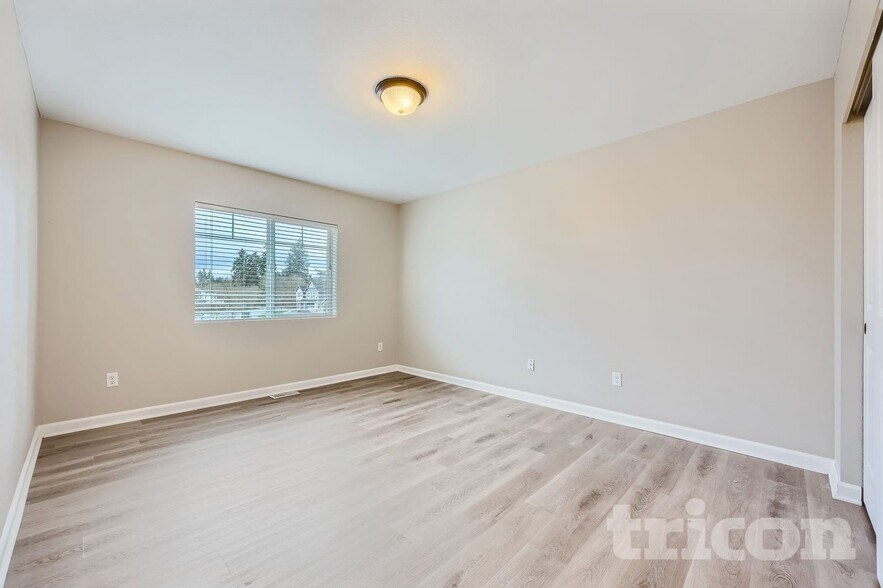 Building Photo - 3509 178th St E