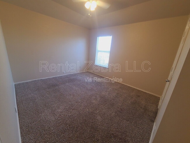 Building Photo - 8062 Raleigh Dr