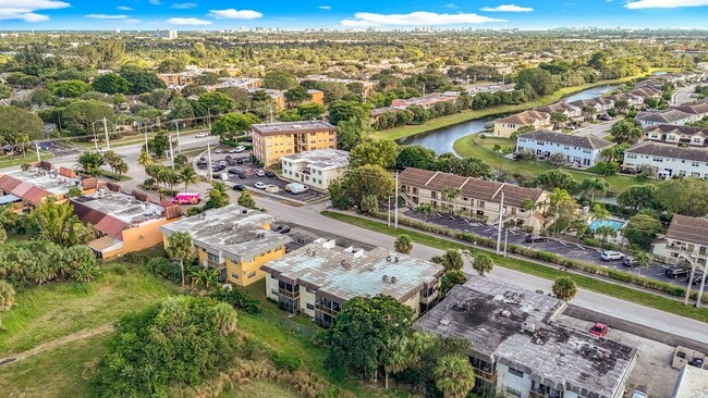 Building Photo - Newly remodeled  2 BEDROOM 2 BATH