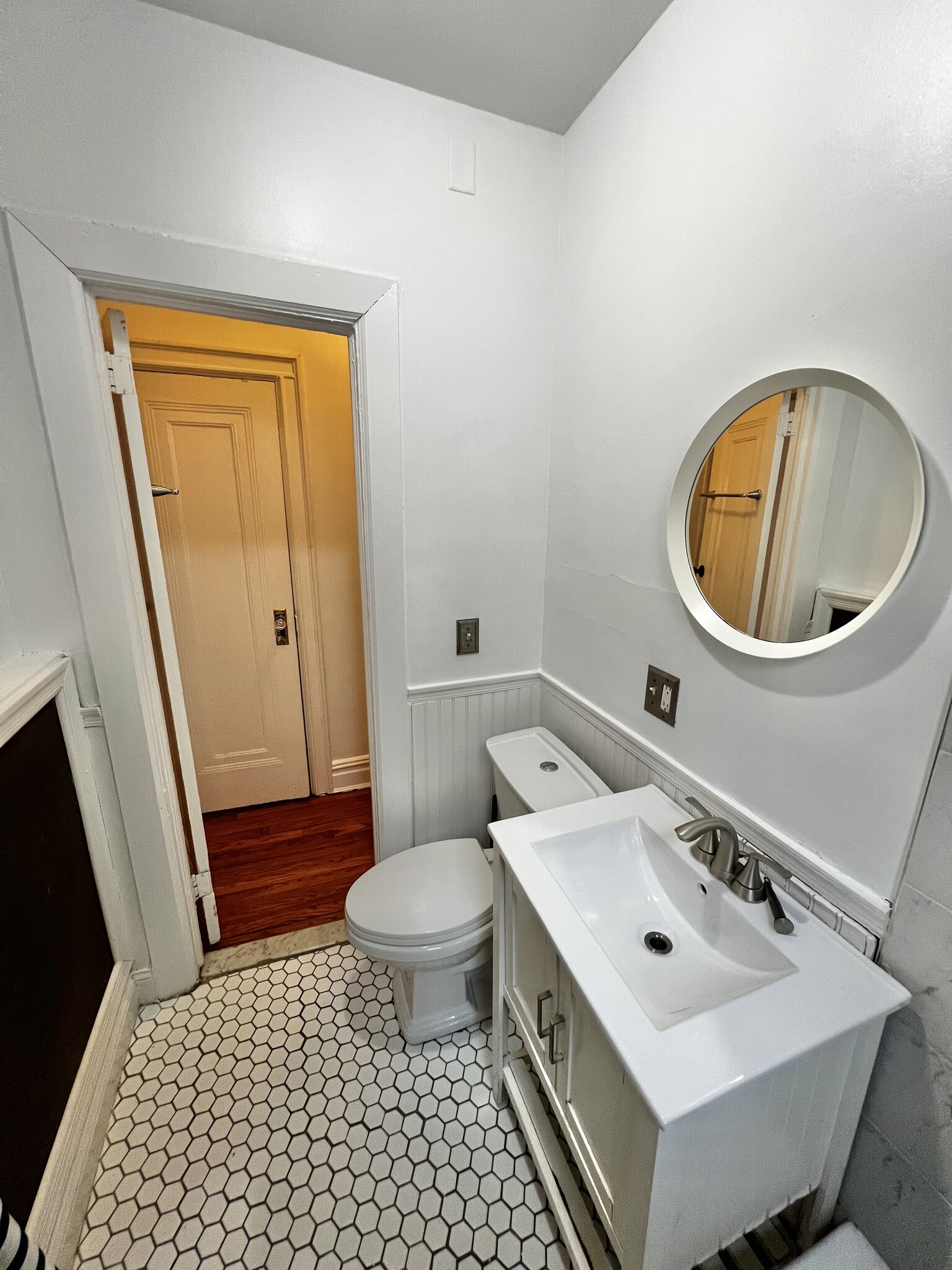 Building Photo - 131 Kensington Ave