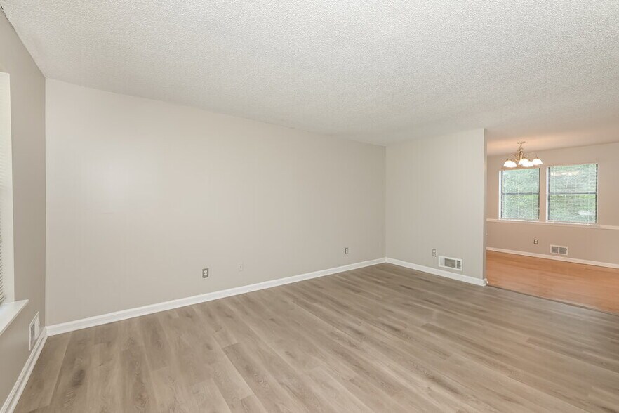 Building Photo - 4977 Terrace Green Trce