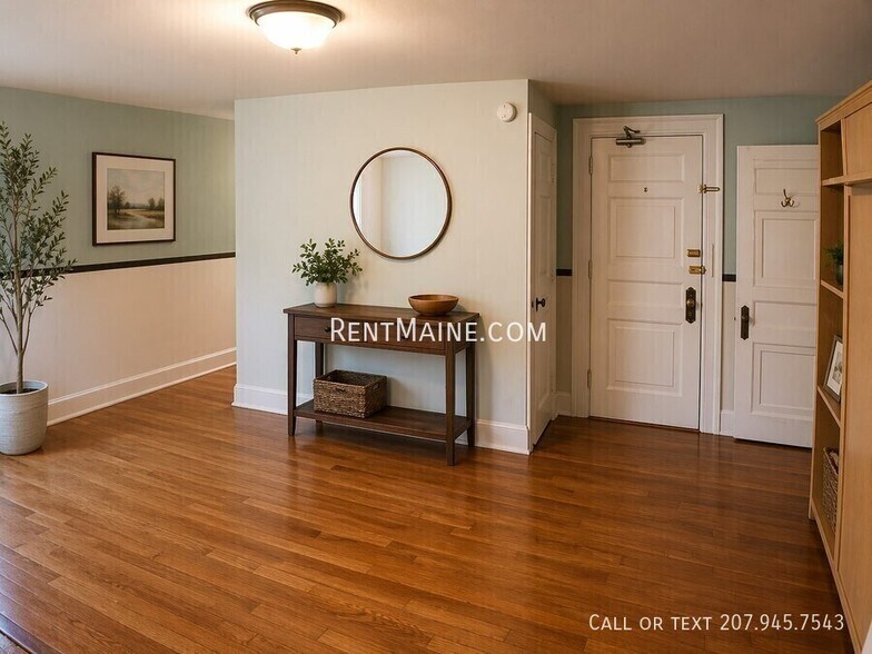 Building Photo - 99 Broadway