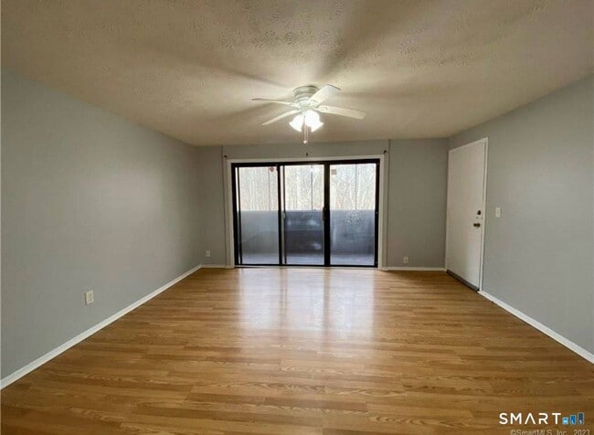 Building Photo - 165 Towne House Rd