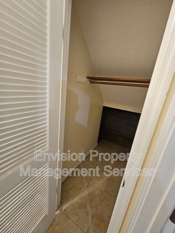 Building Photo - 120 Chimney Ridge Trail