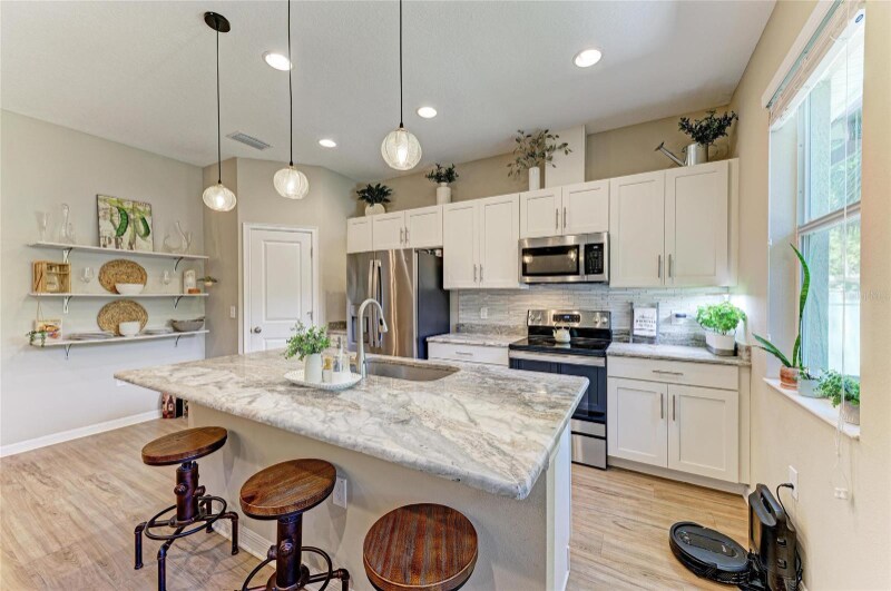 Building Photo - 2304 E 22nd Ave.