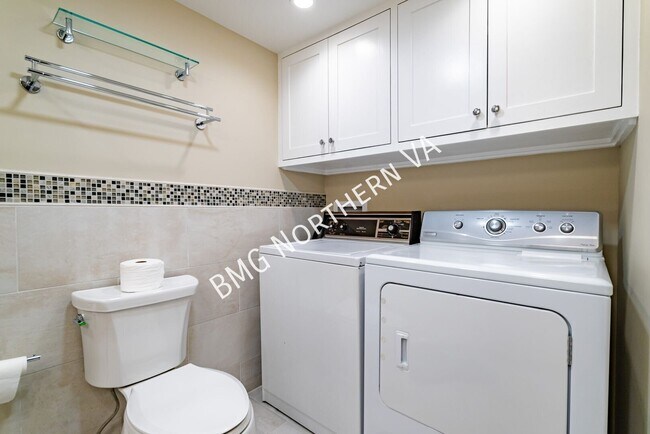 Building Photo - 4701 31st St S