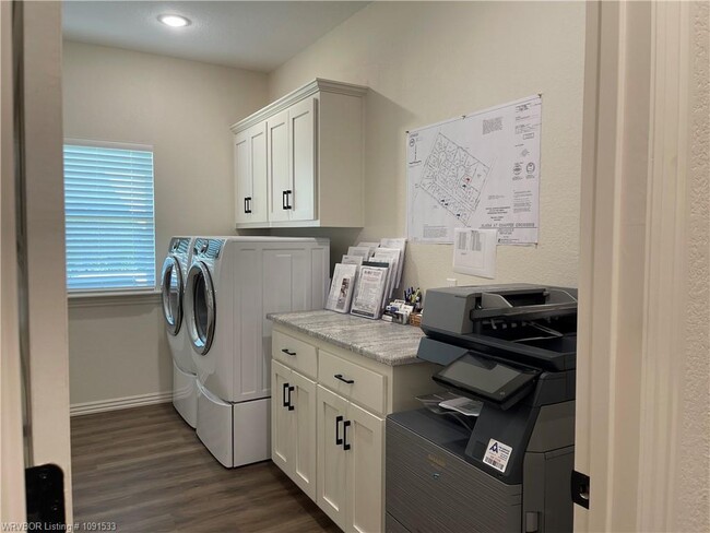 Building Photo - 9100 Maysview Ln