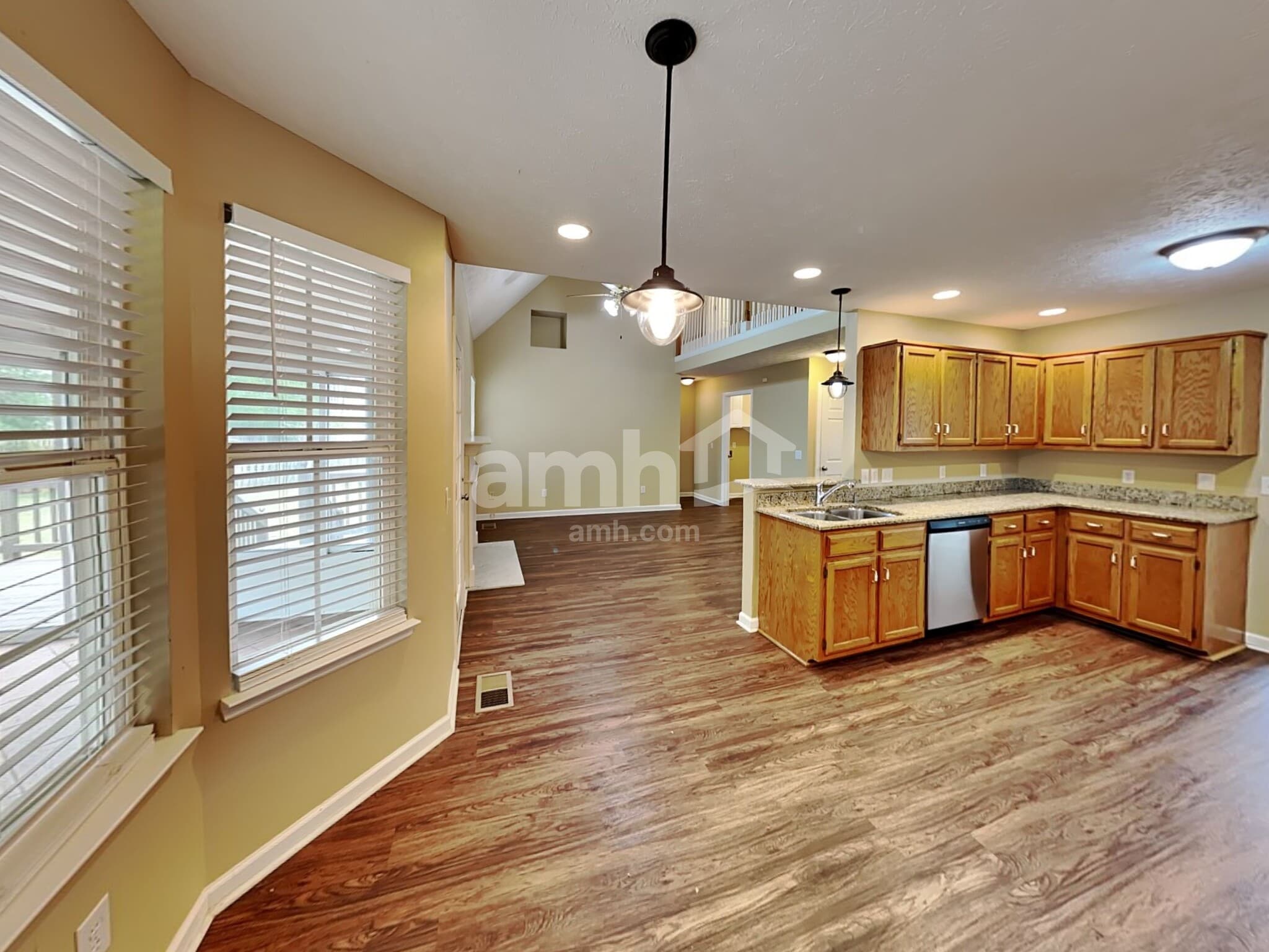 Building Photo - 1617 E Blairmont Dr