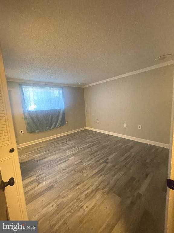 Building Photo - 201 S Augusta Ave