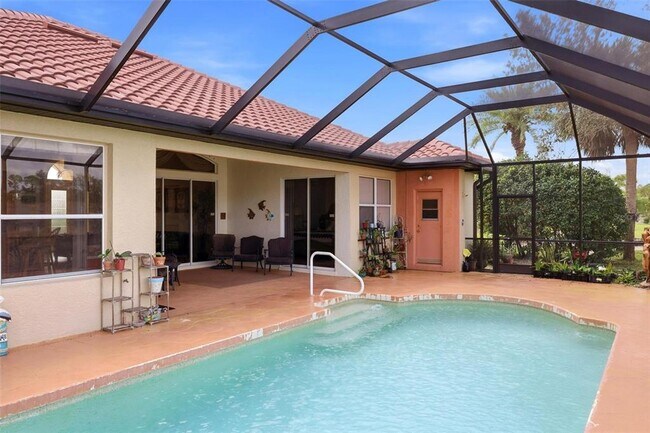 Building Photo - 2499 Silver Palm Rd