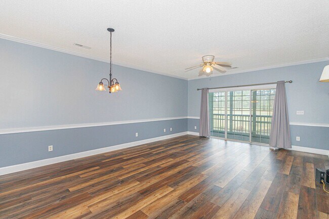 Building Photo - 4627 Wild Iris Dr