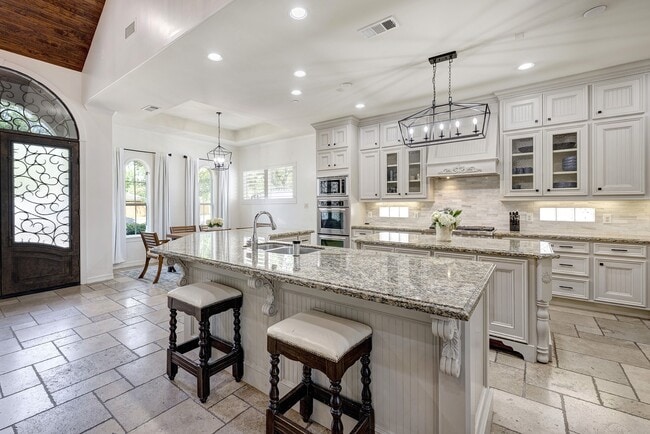 Building Photo - 1324 Bingle Rd