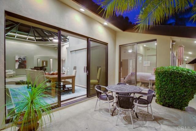 Building Photo - 1402 Rancho Serena