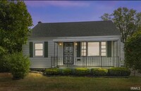 Building Photo - 604 McKinnie Ave