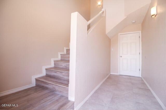 Building Photo - 4852 Excalibur Dr
