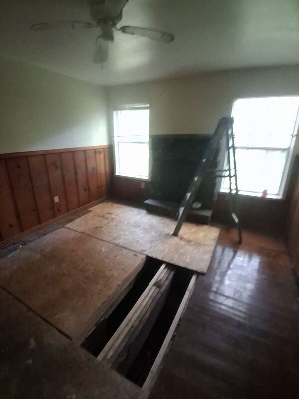 Building Photo - 350 Dona Ave