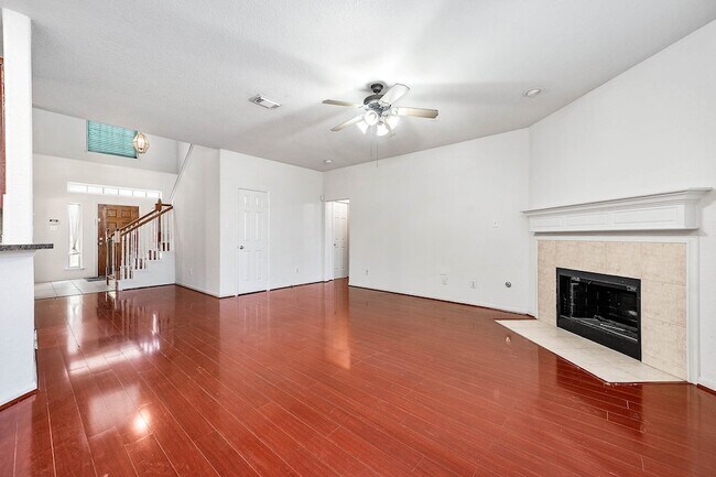 Building Photo - 2032 Creek Shore Ln