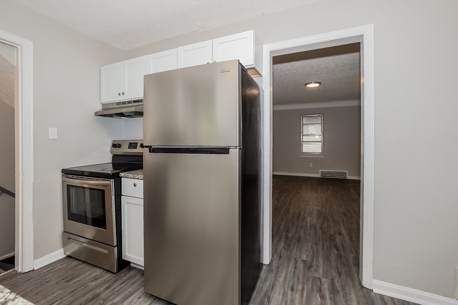 Building Photo - 15413 Fernway Dr
