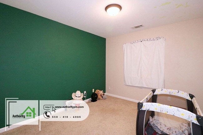 Building Photo - 1976 Chiella Ln