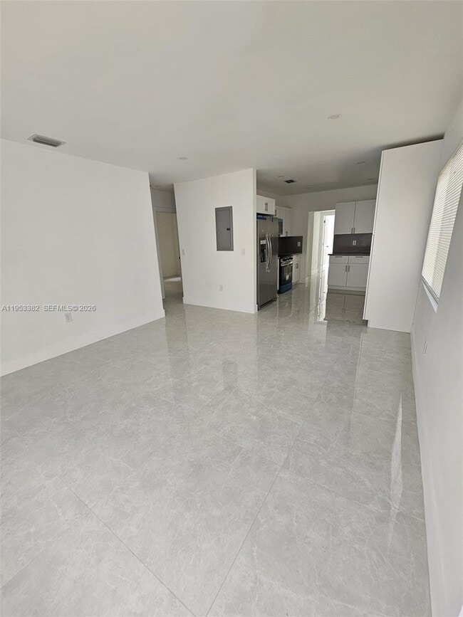 Building Photo - 2488 SW 6th Ct