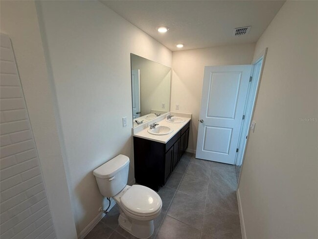 Building Photo - 6609 SW 81st Lp