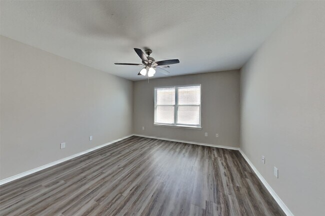 Building Photo - 18230 Temple Hill Ln