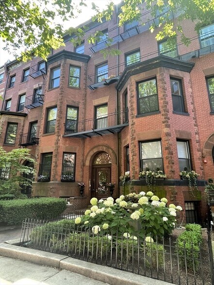 *Pictures are representative samples of the advertised unit. In some cases, the actual units you tou - 400 Marlborough St