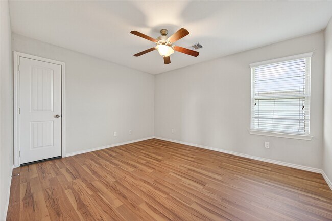 Building Photo - 1326 Seagler Pond Ln