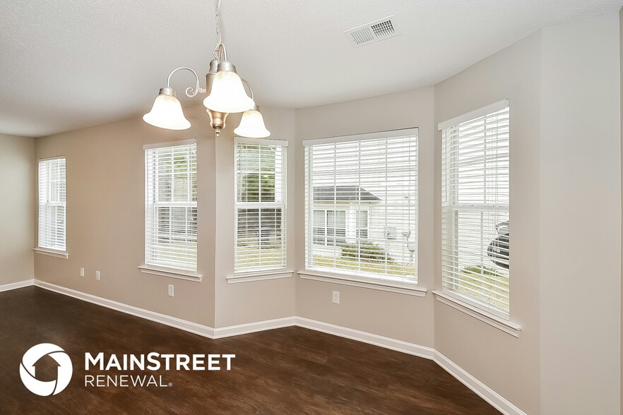 Building Photo - 433 Inkberry Dr