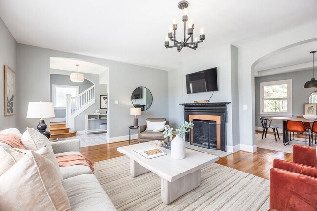 Building Photo - Elegant Sugar House Living: Finished Basem...