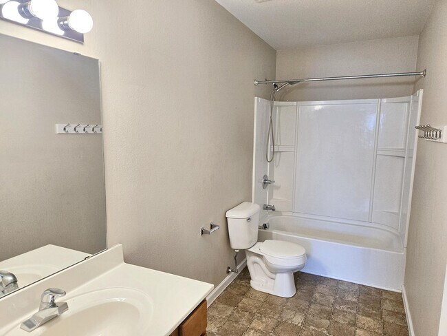 Building Photo - 5358 Woodrush Ave