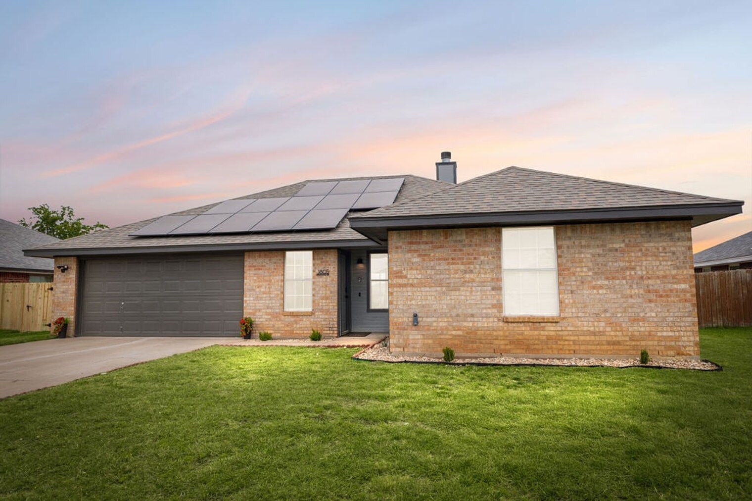 Building Photo - 1805 Sandstone Dr