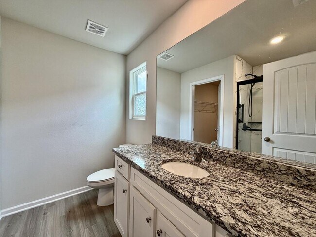 Building Photo - 3118 Maple Rdg Dr