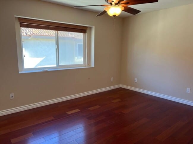 Building Photo - Private, Gated and the Heart of Costa Mesa!