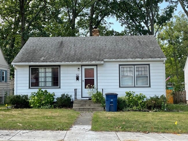 Building Photo - 405 Jackson St