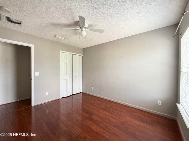 Building Photo - 404 Monet Ave