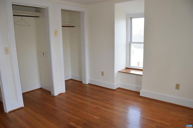 Building Photo - 107 Harris Rd