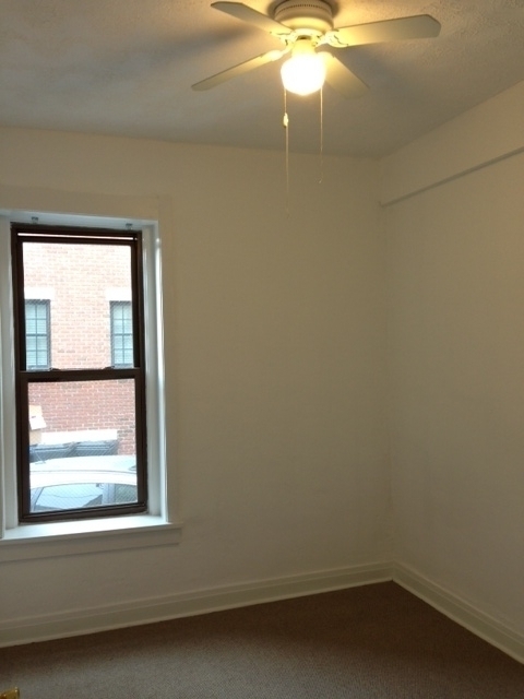 Building Photo - 1153 W Webster Ave