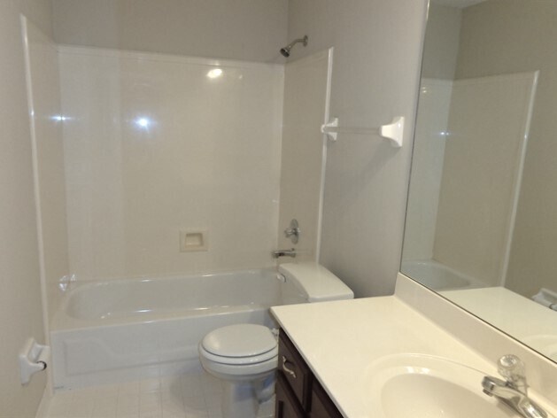 Building Photo - 5026 Springtree Dr