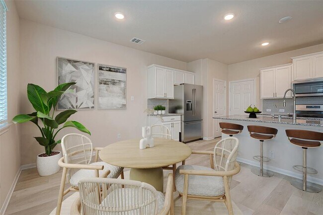 Building Photo - 26030 Drover Sky Ct