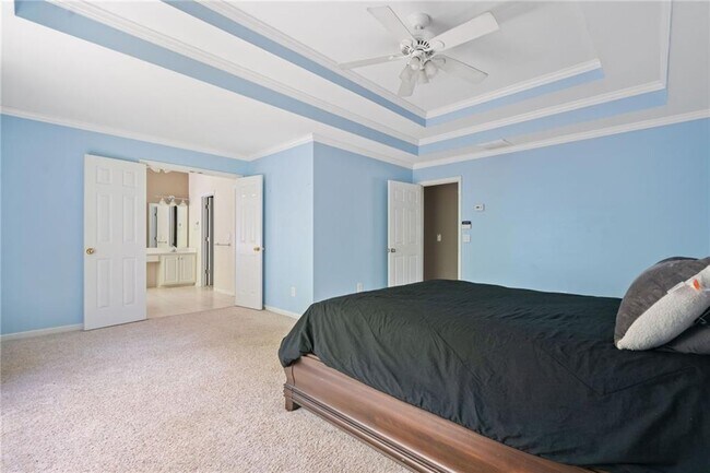Building Photo - 3338 Hackmatack Dr NW