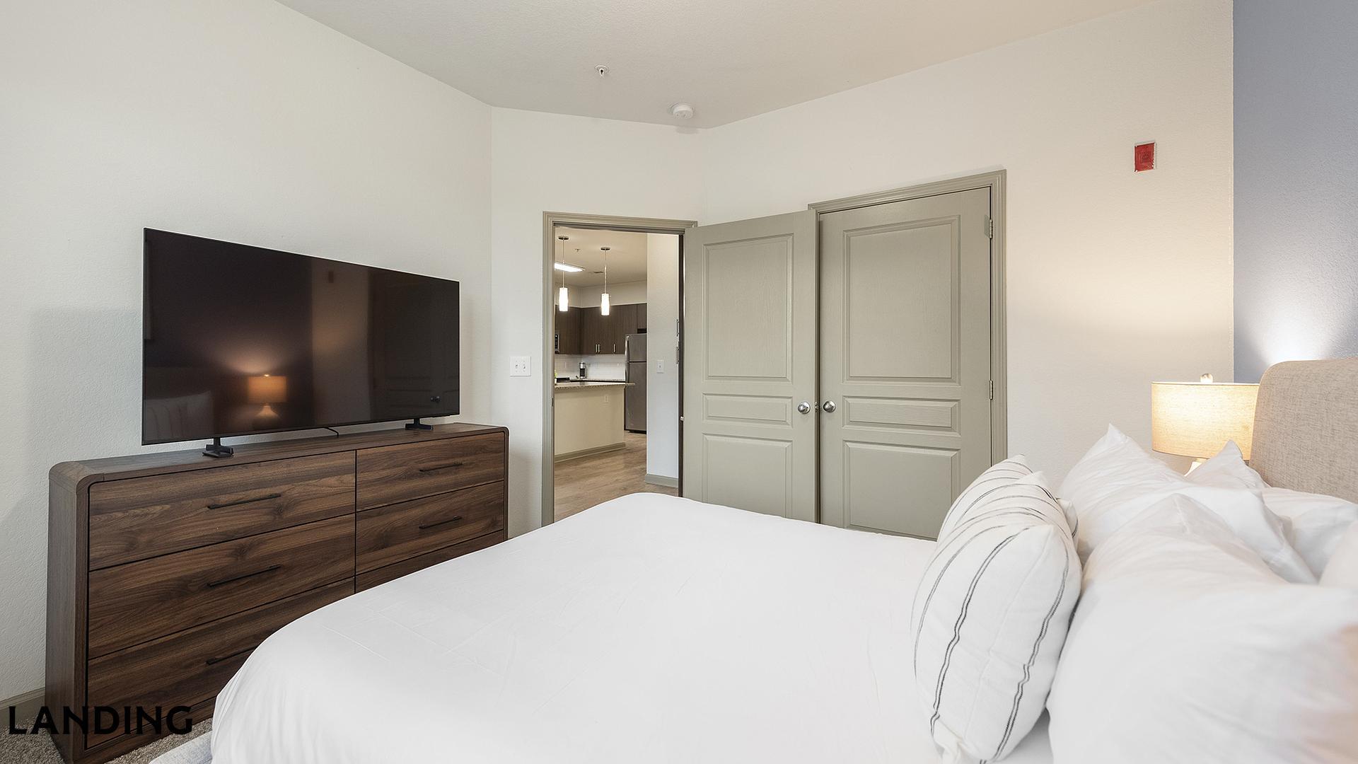 Building Photo - 10051 Perimeter Station Dr