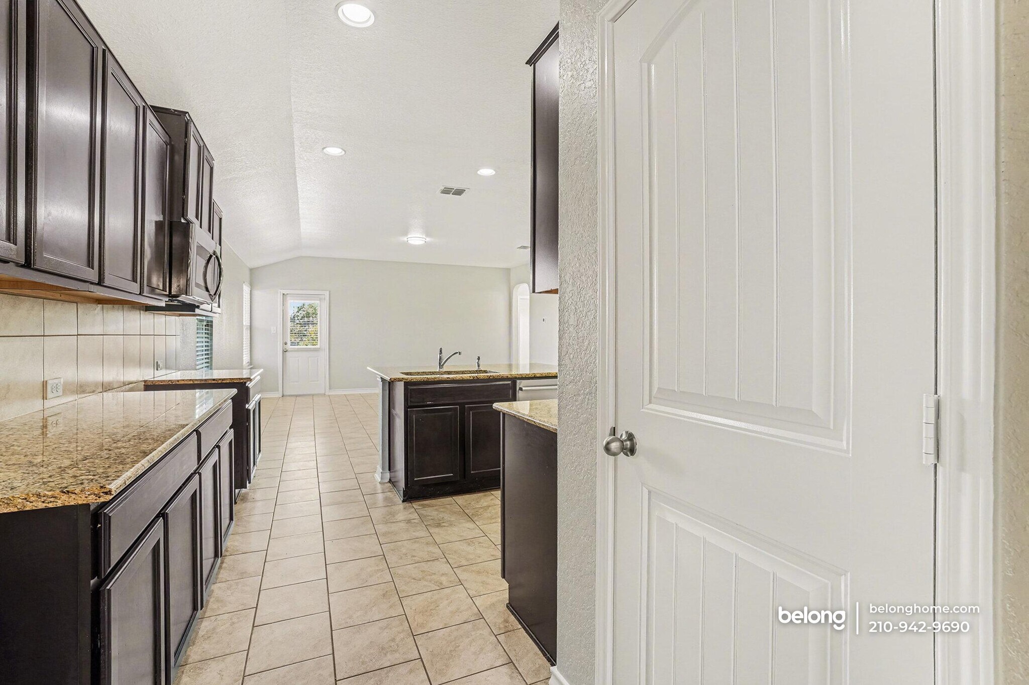 Building Photo - 1502 Mourning Dove