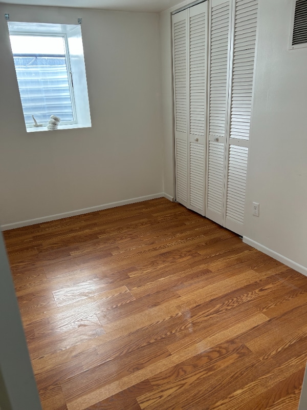 Building Photo - 410 8th St S