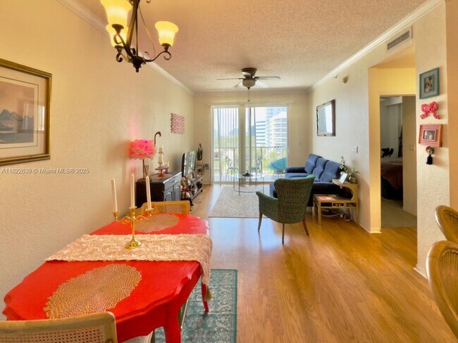 Building Photo - 1801 N Flagler Dr
