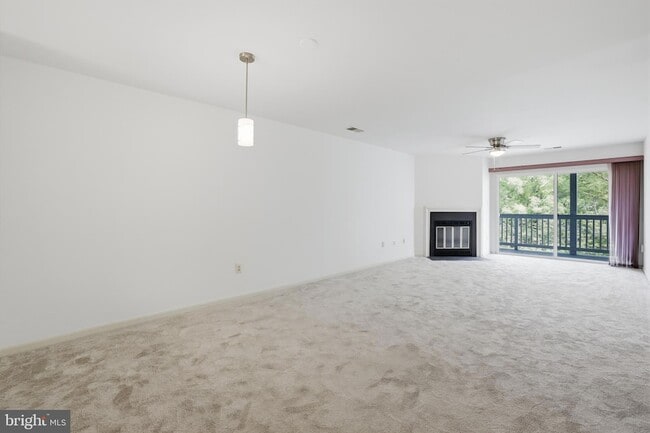 Building Photo - 2844 Yarling Ct