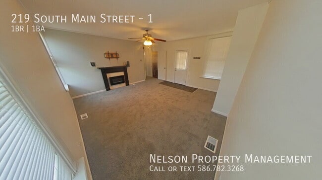 Building Photo - 219 S Main St